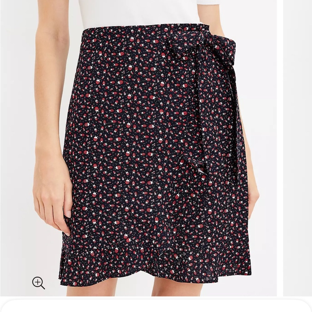 LOFT Womens Navy Red Ladybug Print Wrap Flutter Mini Skirt Size 2